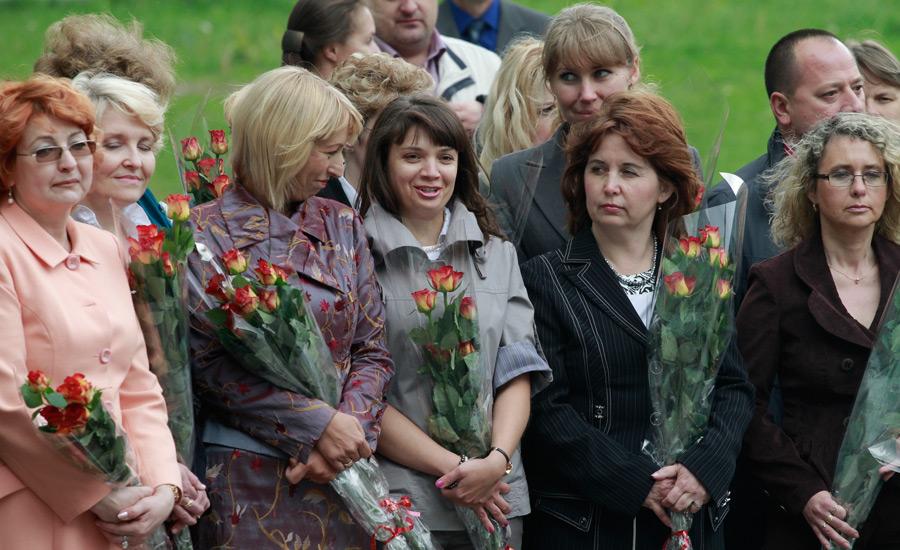 "Последний звонок-2010": фоторепортаж "Нового Калининграда.Ru"