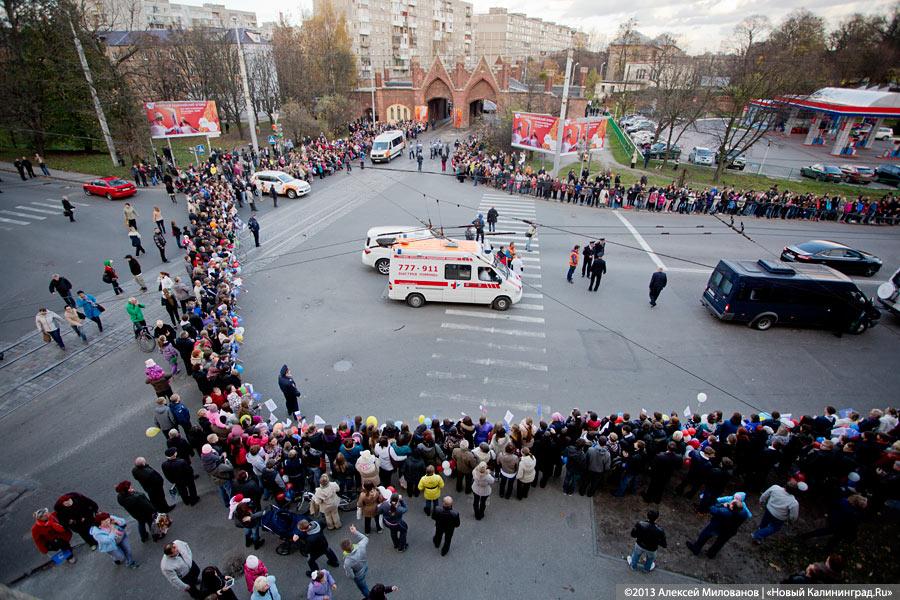 75 оттенков олимпийского: эстафета огня Олимпиады-2014 в Калининграде