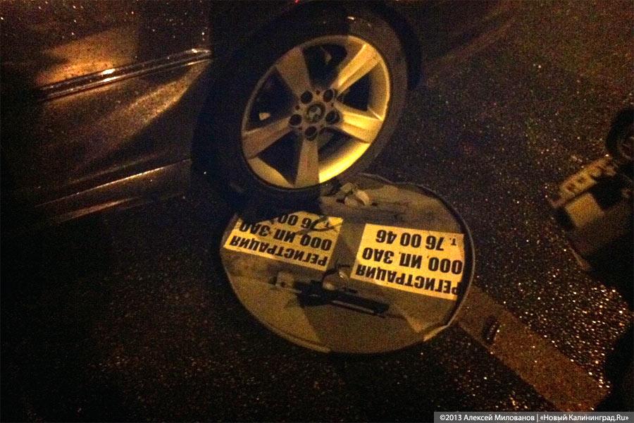 На Гагарина пьяный водитель протаранил BMW и сбил стоявшую рядом девушку (фото)