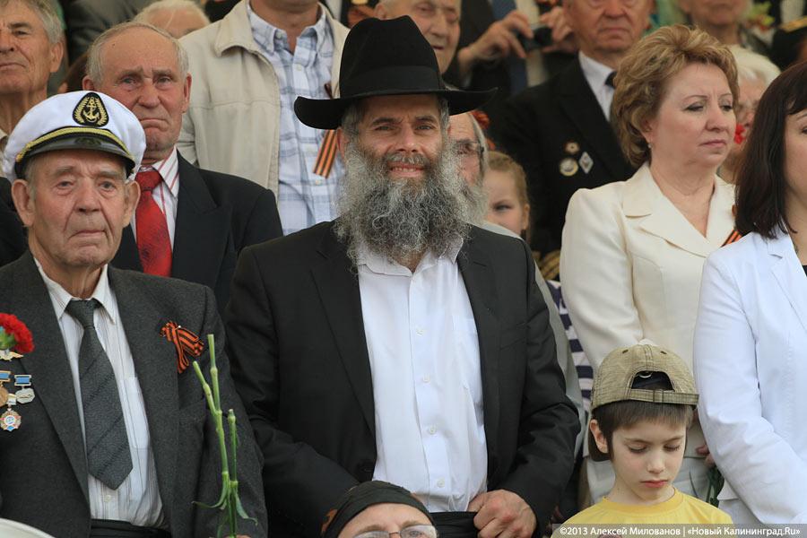 «68 лет памяти»: парад Победы-2013 