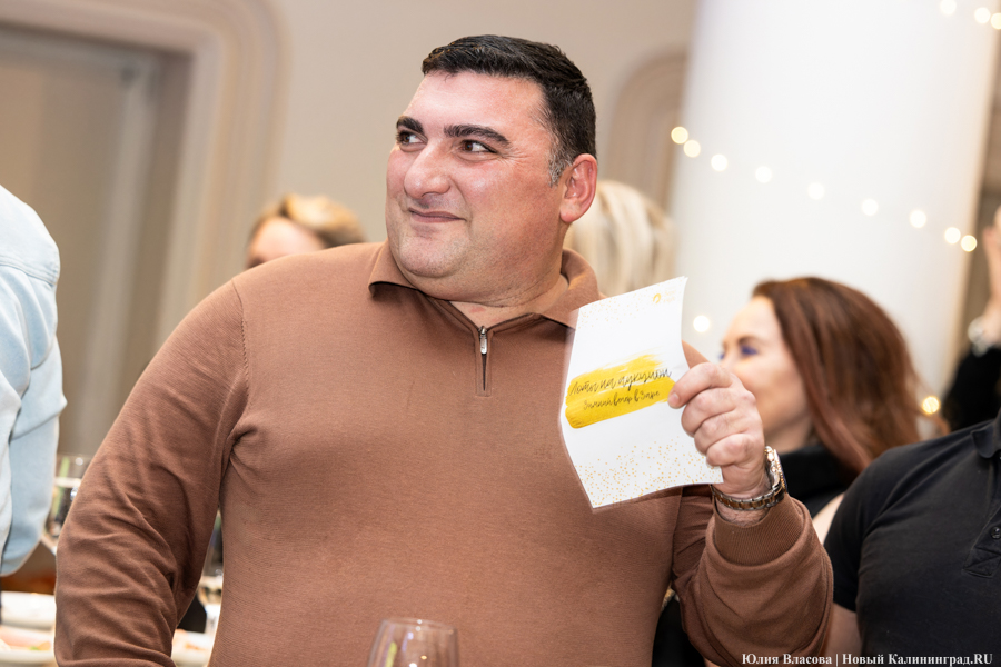 Встреча с Алихановым и диски Магомаева: как прошёл аукцион в помощь больным детям (фото)