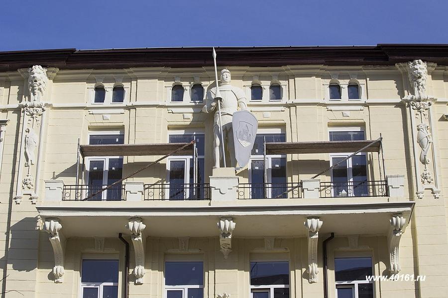 Фасад здания после реставрации. Фото — «40161.Ru»