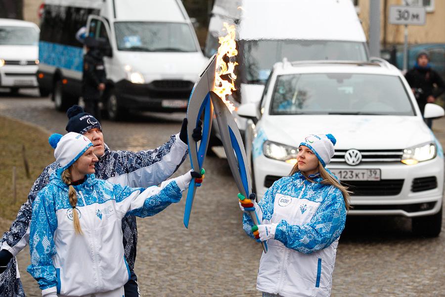 Гори-гори ясно: в Калининграде прошла эстафета паралимпийского огня