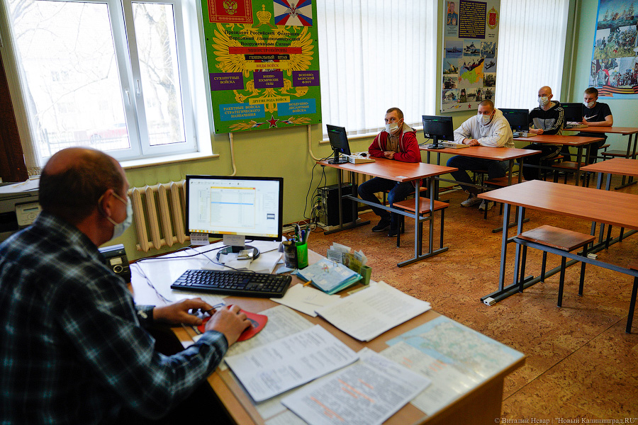 Тесты, маски, прививки: на Балтфлот отправили первых призывников весны-2021 (фото)