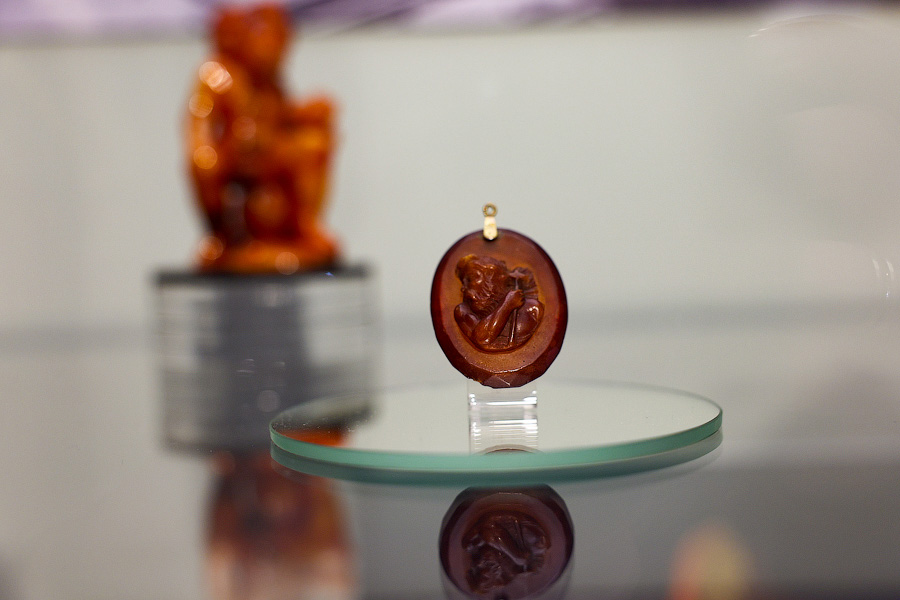 Нэцкэ из Кёнигсберга: Музей янтаря восстанавливает историю Янтарной мануфактуры (фото)