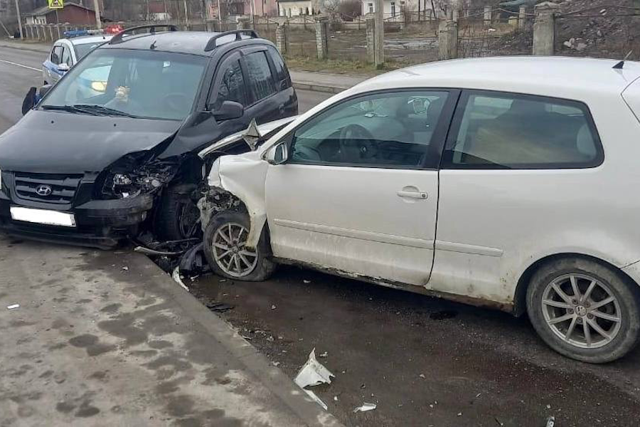 «Водитель отвлекся»: в Полесске в ДТП пострадал 14-летний мальчик (фото)