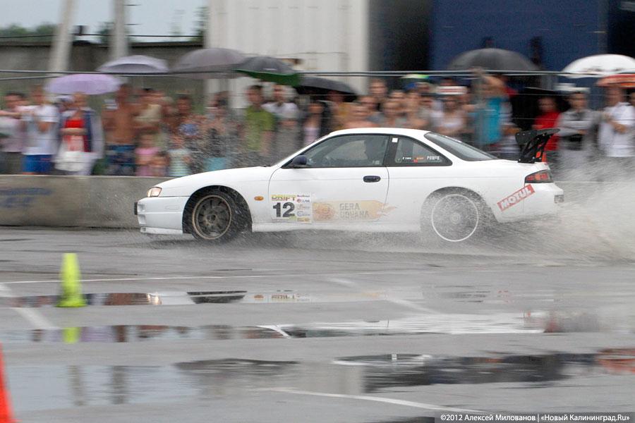 «Скользящие»: фоторепортаж с дрифт-шоу
