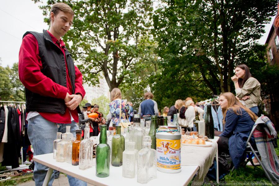 Диван, чемодан, саквояж: всё о субботней барахолке в «Воротах»