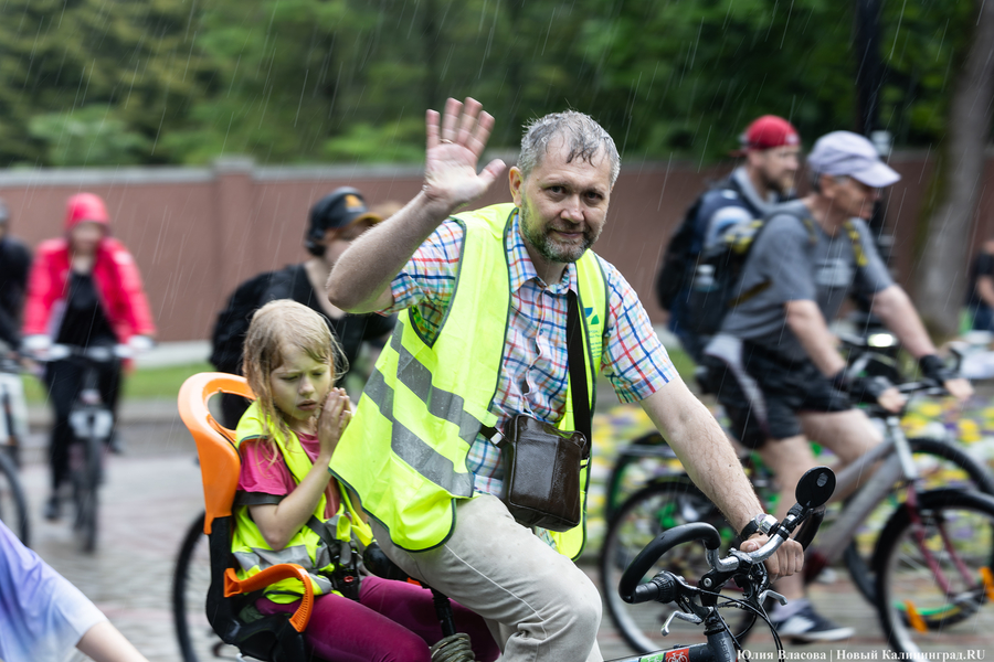 «Море положительных эмоций»: в Калининграде прошёл велопарад «День колеса» (фото)