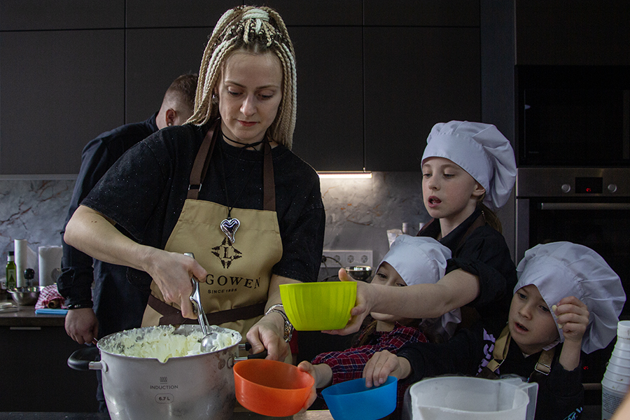 Пиццеёж и азот для мороженого: как в усадьбе Луговен учили детей кулинарии (фото)