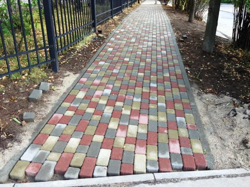 В Калининграде появилась первая дорожная неровность из асфальтобетона (фото)