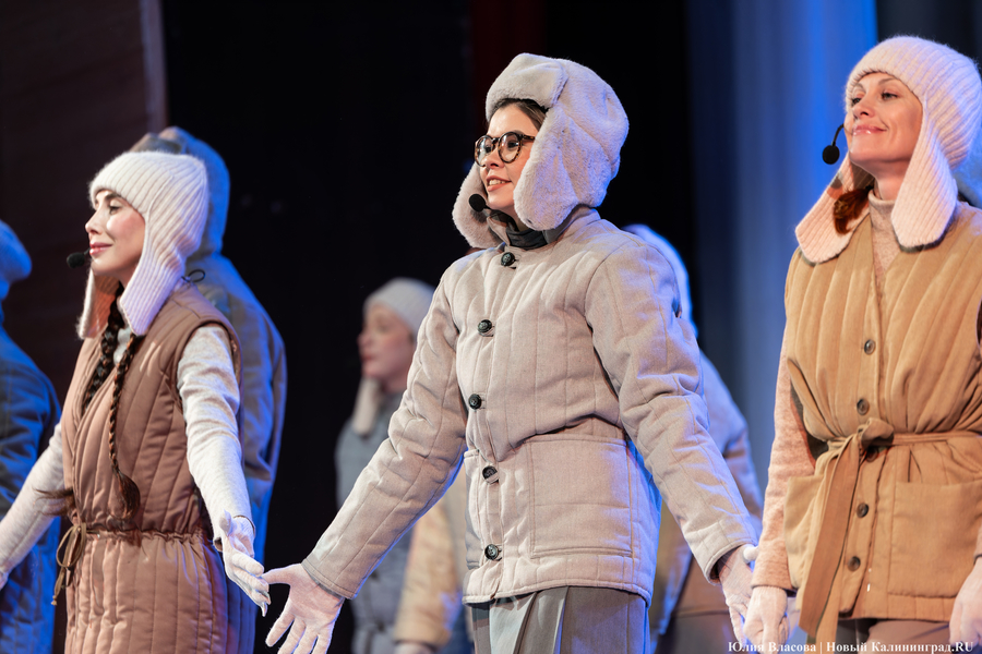 Воспевая любовь: в музтеатре прошел генеральный прогон мюзикла «Девчата» (фото)