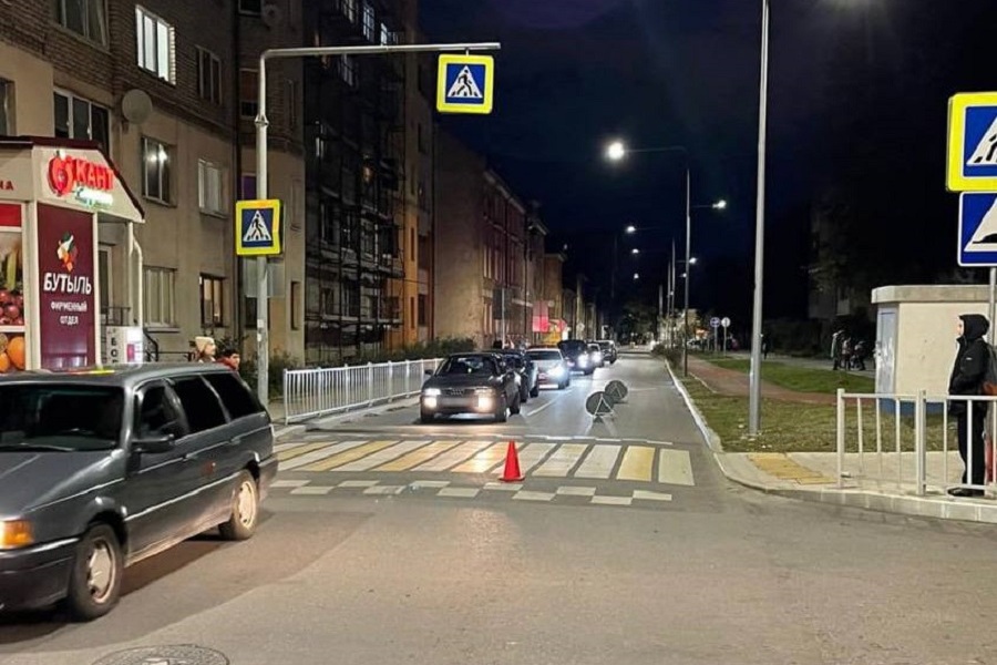 На Павлика Морозова, где ранее убрали брусчатку, сбили ребенка (фото)