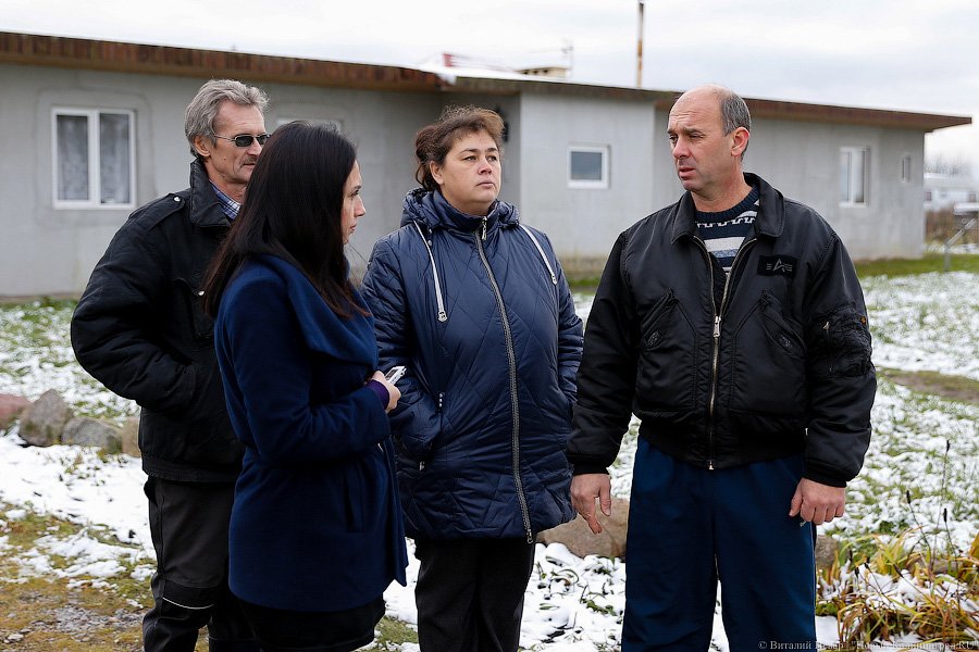 ЛЭП над головой: через дом многодетной семьи ведут электричество в «Храброво»