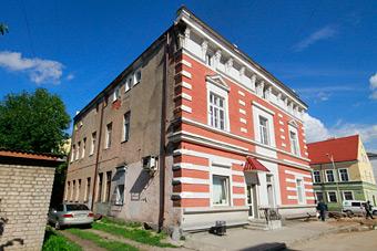 Цуканов не знает, что дома в Гусеве ремонтируют "с улицы"