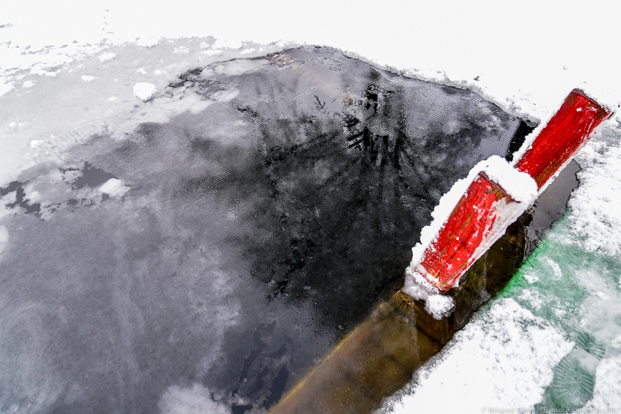 Самовар и прорубь: как проводят зиму калининградские моржи