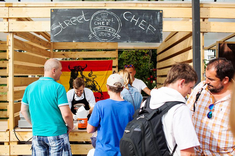 Хлеб насущный: как прошел маркет бургеров в Музее Мирового океана