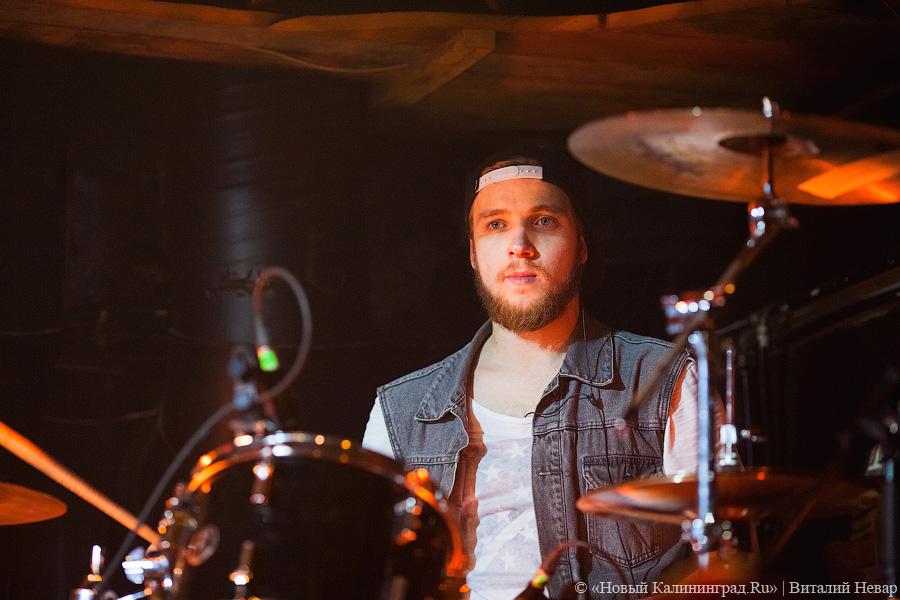 «Пресмыкающиеся от рэпа»: фоторепортаж с концерта Anacondaz