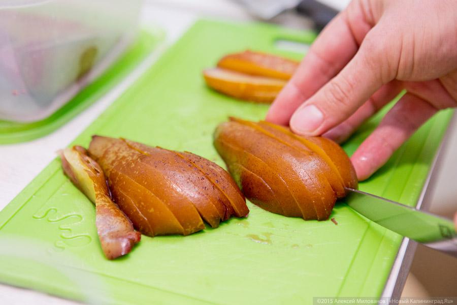  Нагруженные вилки: тапасы и пряная груша на «Открытой кухне»