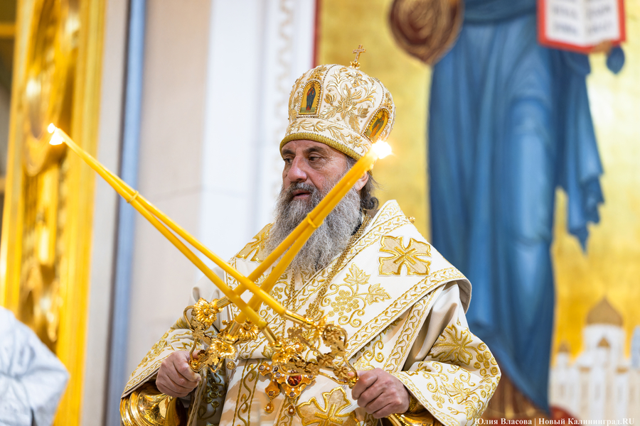 Крестный ход и литургия: как в Калининграде встретили Рождество (фото)