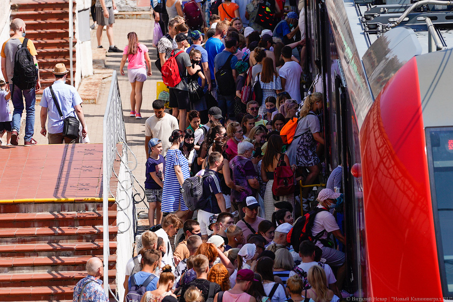 Власти хотели ограничить пассажиропоток к морю. Но этого, кажется, никто не заметил (фото)