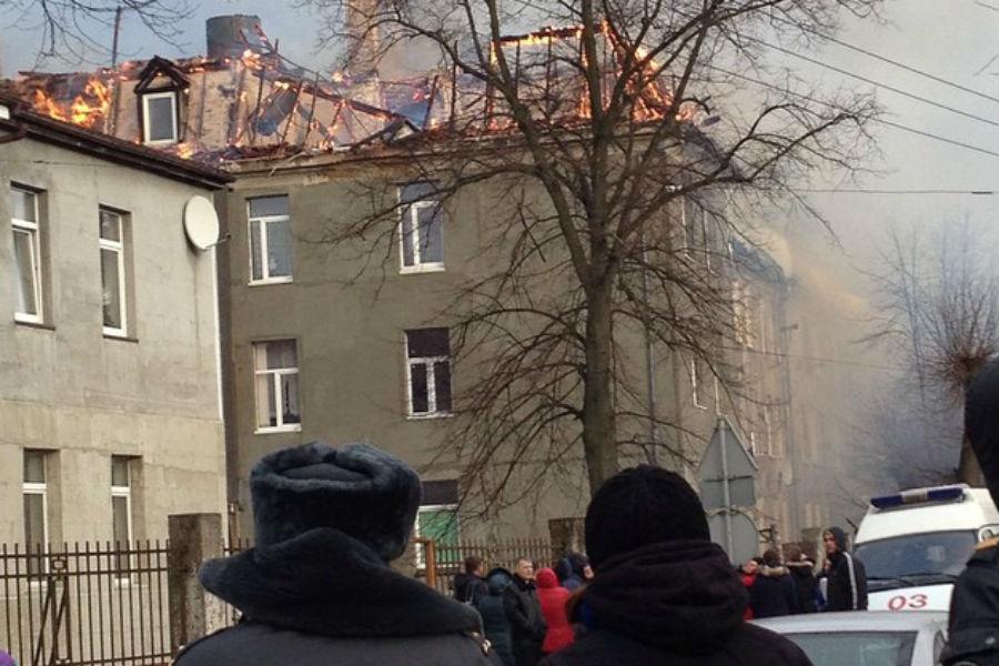 Из-за пожара в Черняховске несколько семей лишились жилья