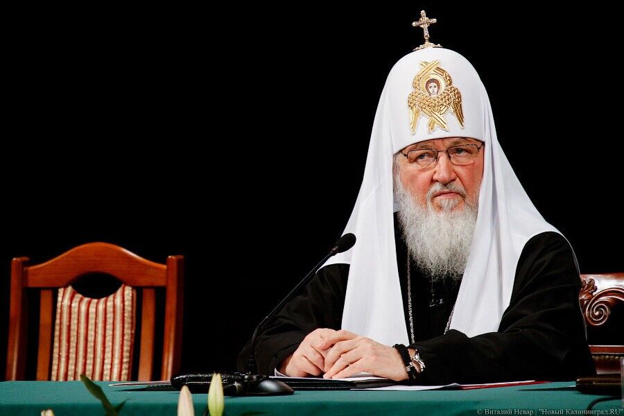 Патриарх Кирилл: из-за популяризации греха «у людей крышу сносит» 
