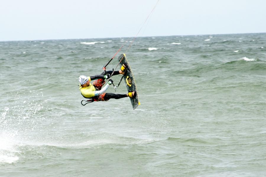 В Зеленоградске определили лучших кайтсерферов