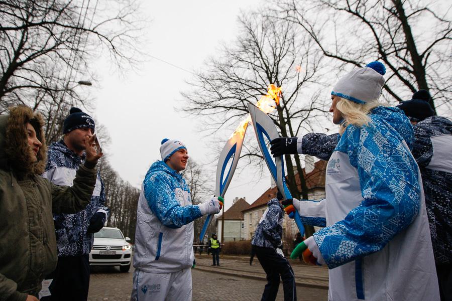 Гори-гори ясно: в Калининграде прошла эстафета паралимпийского огня