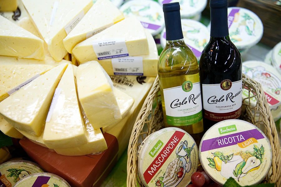 В России падает потребление сыра из-за снижения качества продукции