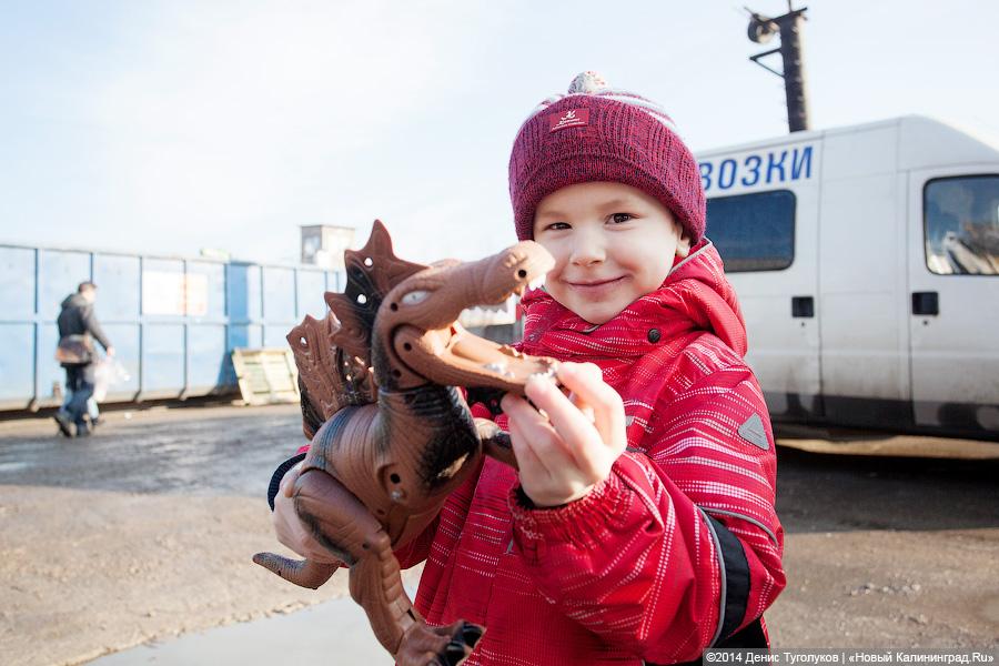 Квадратные «кубики»: как малыши из клуба «Развивалка» учились игрушки утилизировать