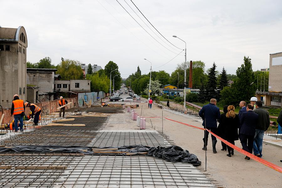 Внезапные коммуникации: как продвигается ремонт моста на Аллее Смелых