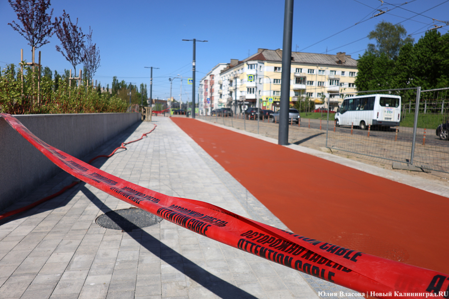 На площади у Дома искусств завершается благоустройство. Вот как она выглядит (фото)