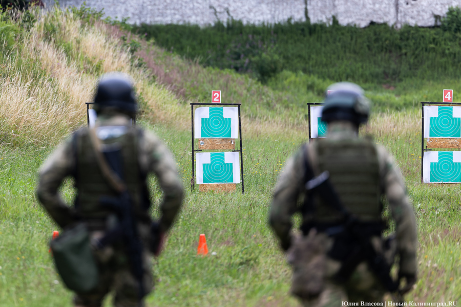 Таможенный спецназ: как проходит чемпионат по служебному двоеборью в Калининградской области (фото)