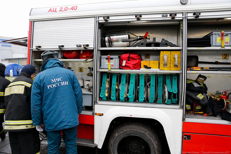 В Черняховске пожарные спасли от огня «Оку»