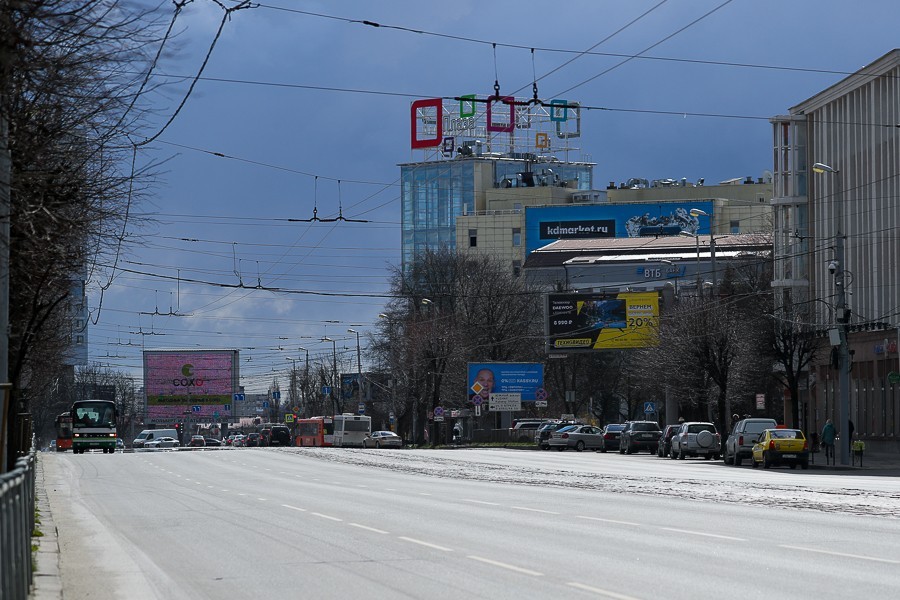 Цветочные магазины и интим-салон: патрули нашли в Калининграде всего 60 незакрытых точек