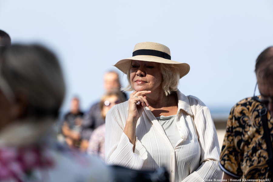 Семь кранов минеральной воды: на променаде в Светлогорске открыли бювет (фото)