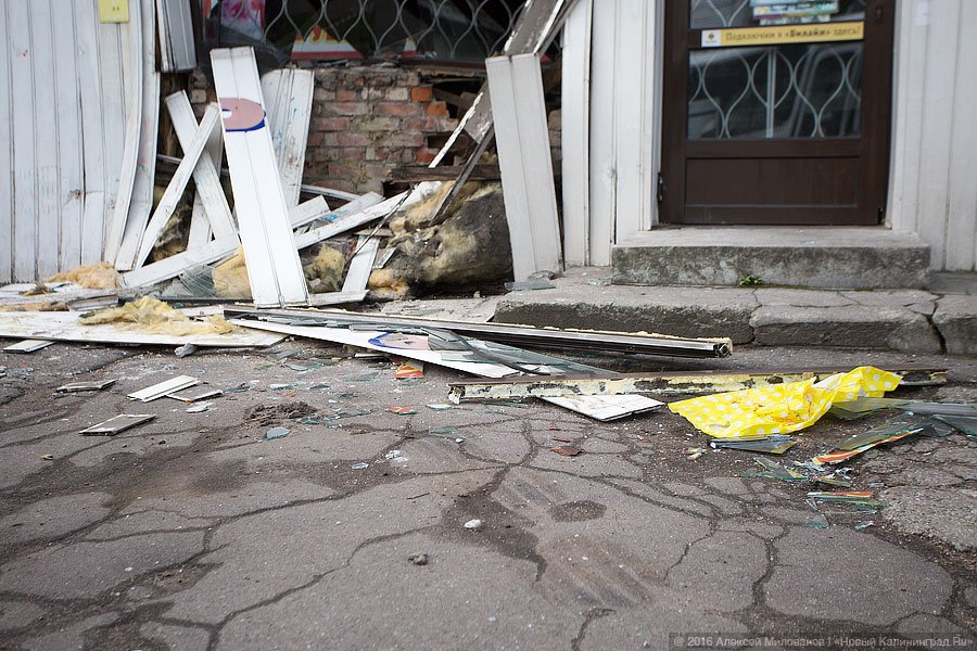 Кровавый след: в Калининграде автобус сбил женщину, шедшую на трамвай