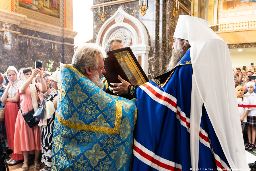 В Калининграде отслужили молебен в честь Казанской иконы Божией Матери (фото)