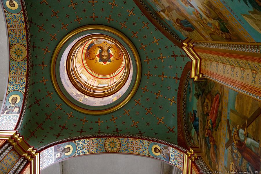 Священные сюжеты: завершается роспись Кафедрального собора в Калининграде