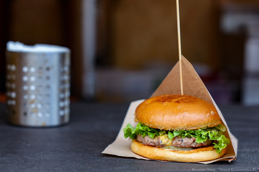 Шашлычок под медлячок: на острове Канта стартовала «Неделя еды и музыки» (фото)