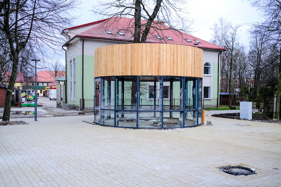 Плитка на плитке: как выглядит центр Зеленоградска во время реконструкции (фото)