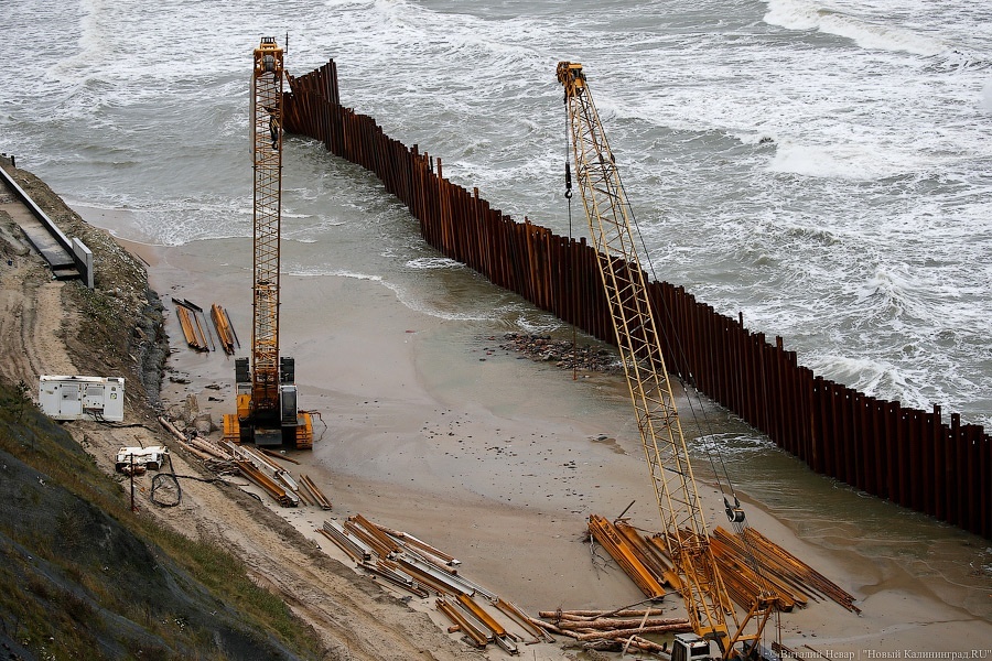 Алиханов пригрозил подрядчику стройки в Светлогорске разрывом контракта