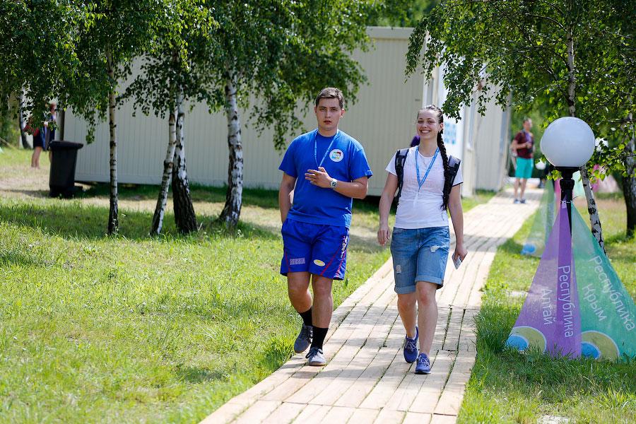 С псом и путинским приветом: старт второй смены «Балтийского Артека» (фото)