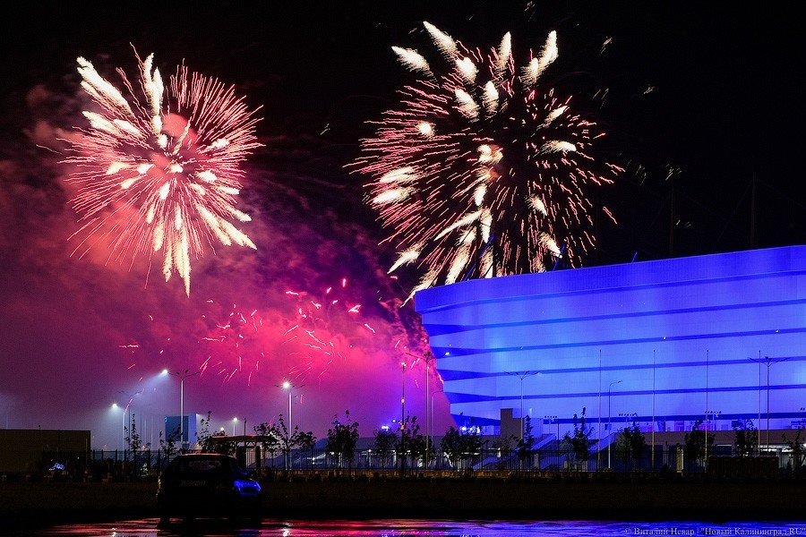 В Калининграде стартовал чемпионат фейерверков. Показываем, как это было (фото)