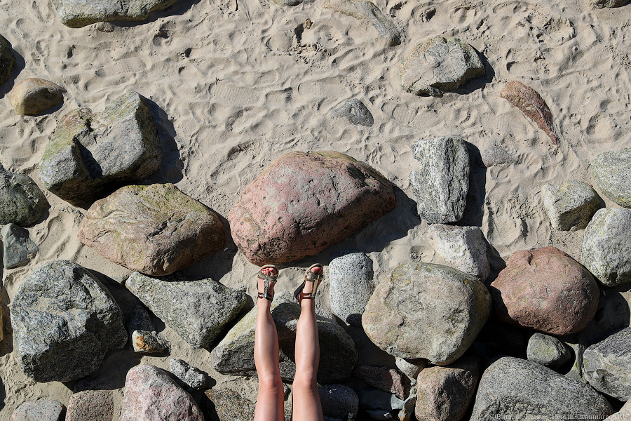 Камни желаний и поцелуев: в Пионерском чиновники увлеклись раздачей имен валунам