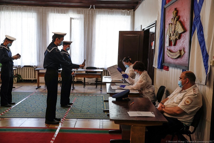 Поправки в палатках: как проходит голосование за изменение Конституции в Балтийске (фото)