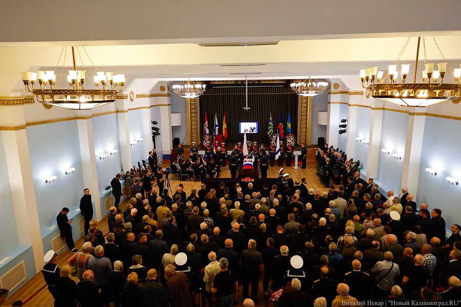 Калининград прощается с адмиралом и экс-губернатором Владимиром Егоровым (фото)