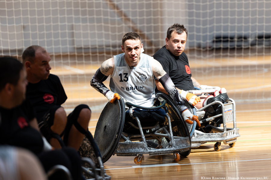 «Серебро» дороже «золота»: в Калининграде впервые боролись за Кубок по регби на колясках (фото)
