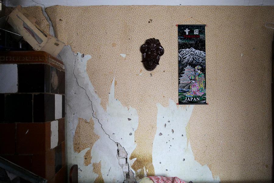 «Ладно, нас завалит, но детей?!»: власти Советска не спешат расселять аварийный дом